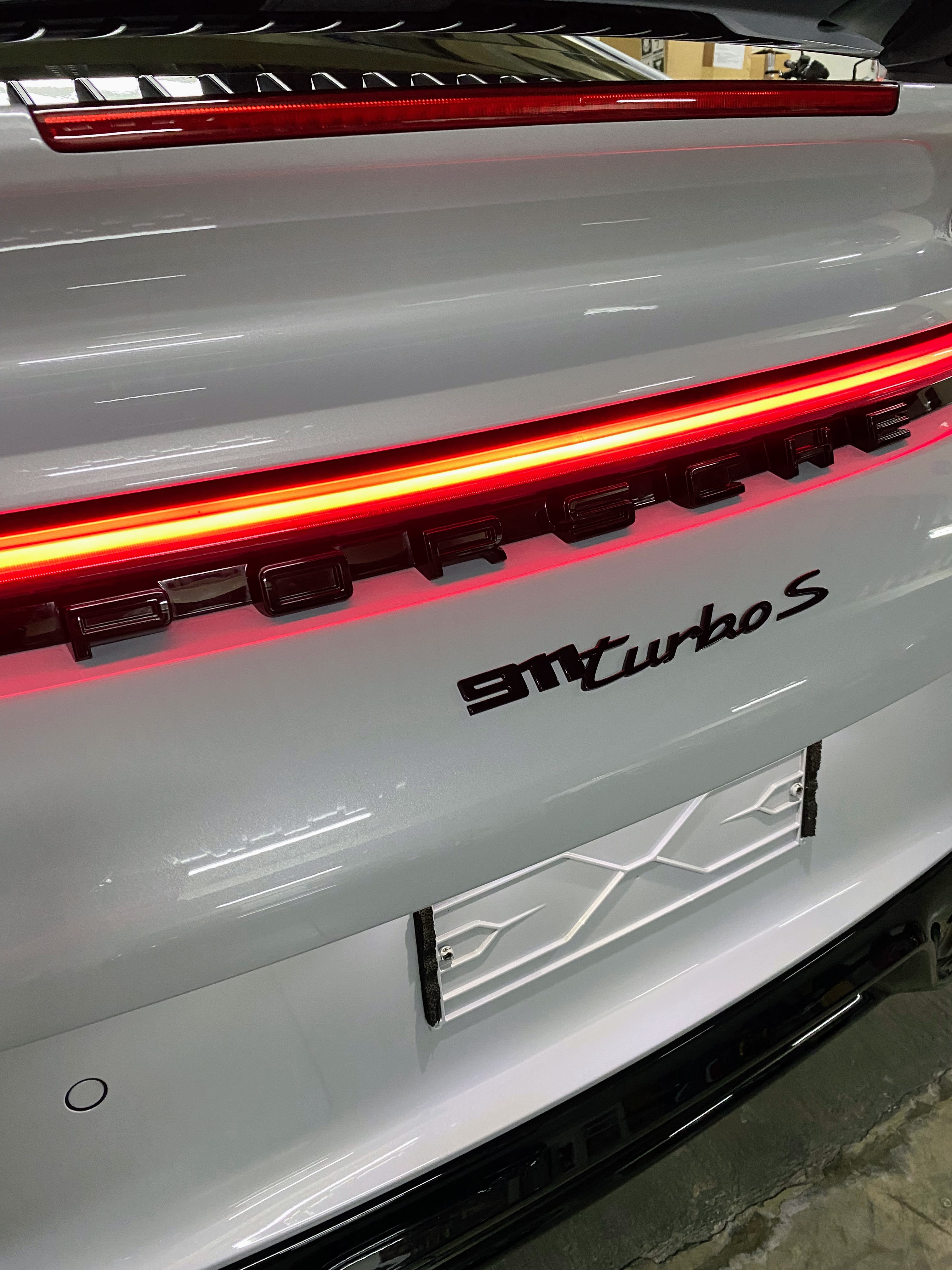 Detallado de pintura — reflexión perfecta