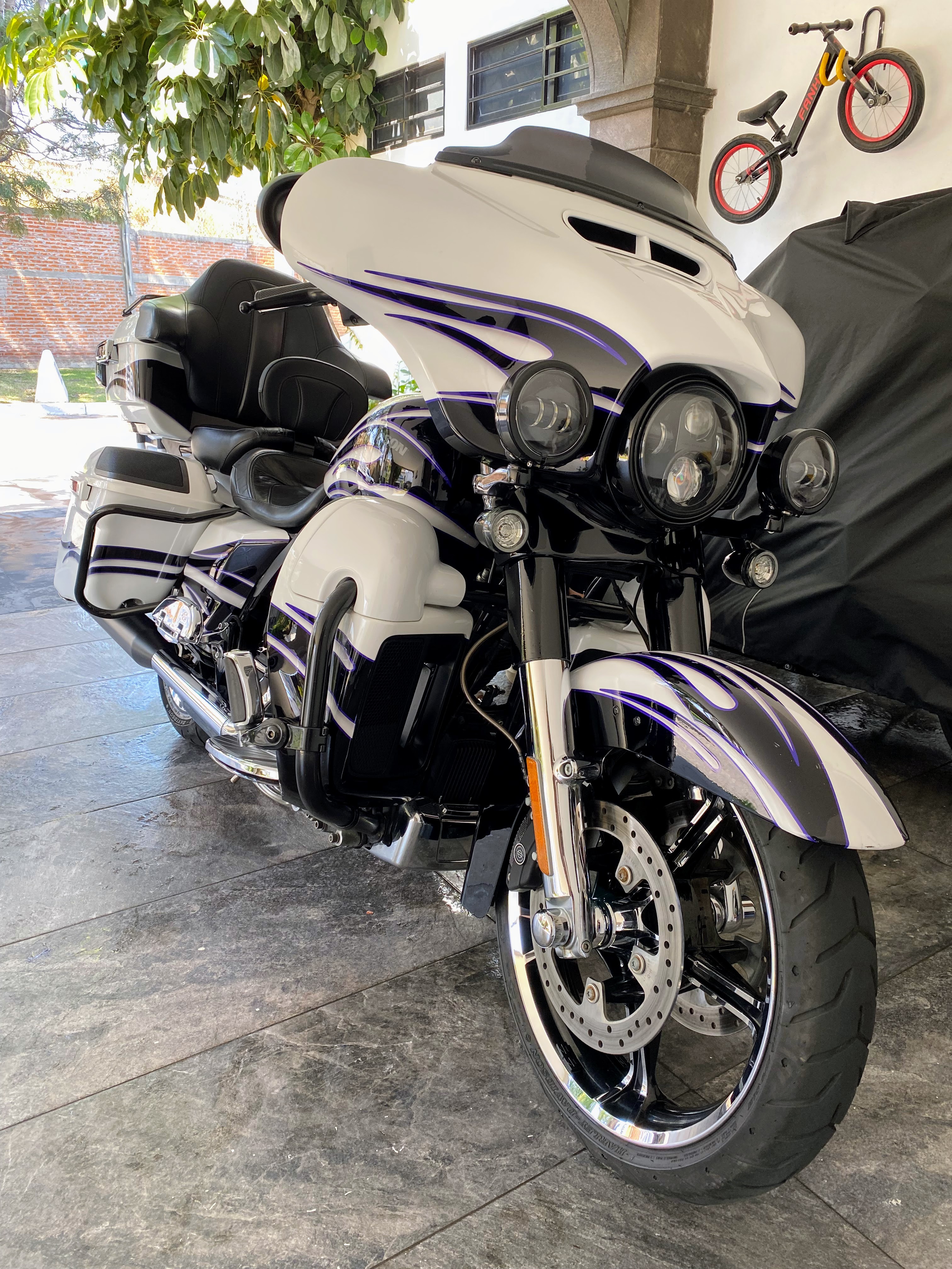 Detallado de motocicleta — resultado