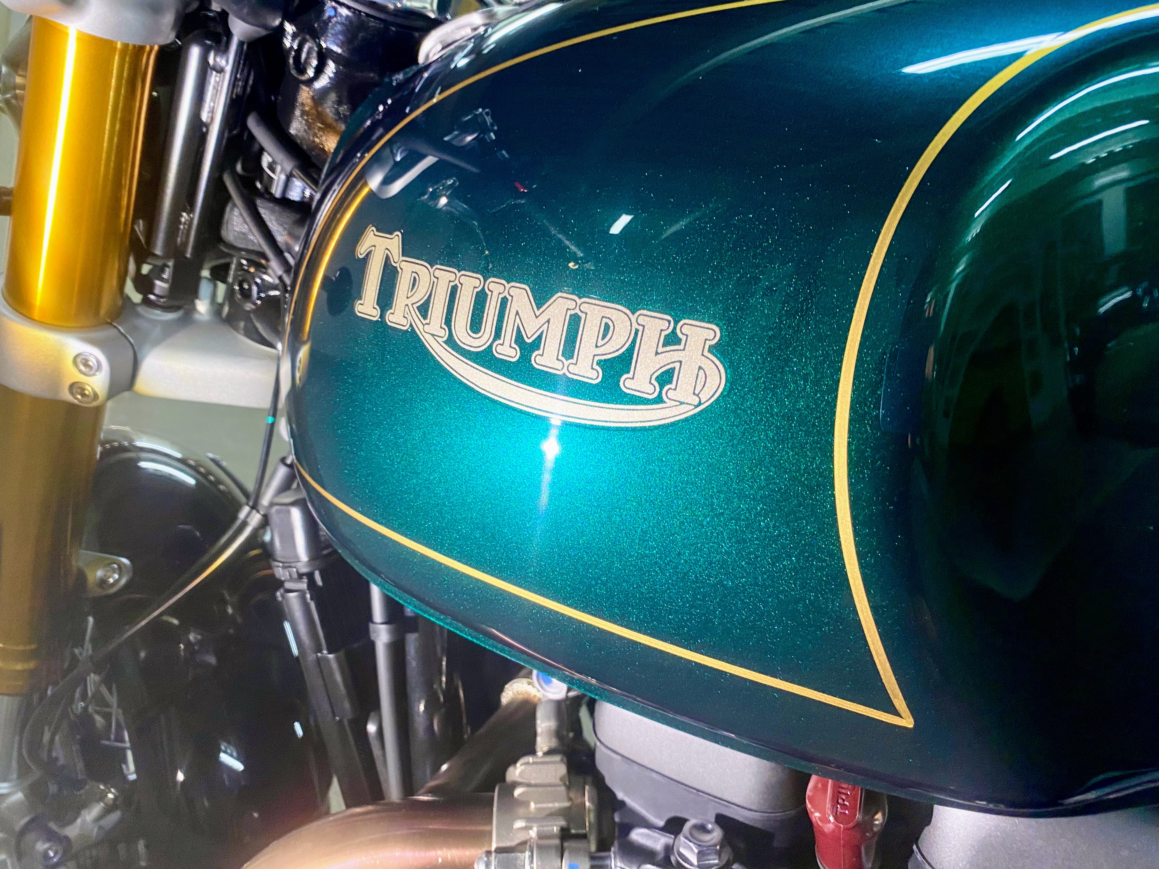 Detallado completo de motocicleta