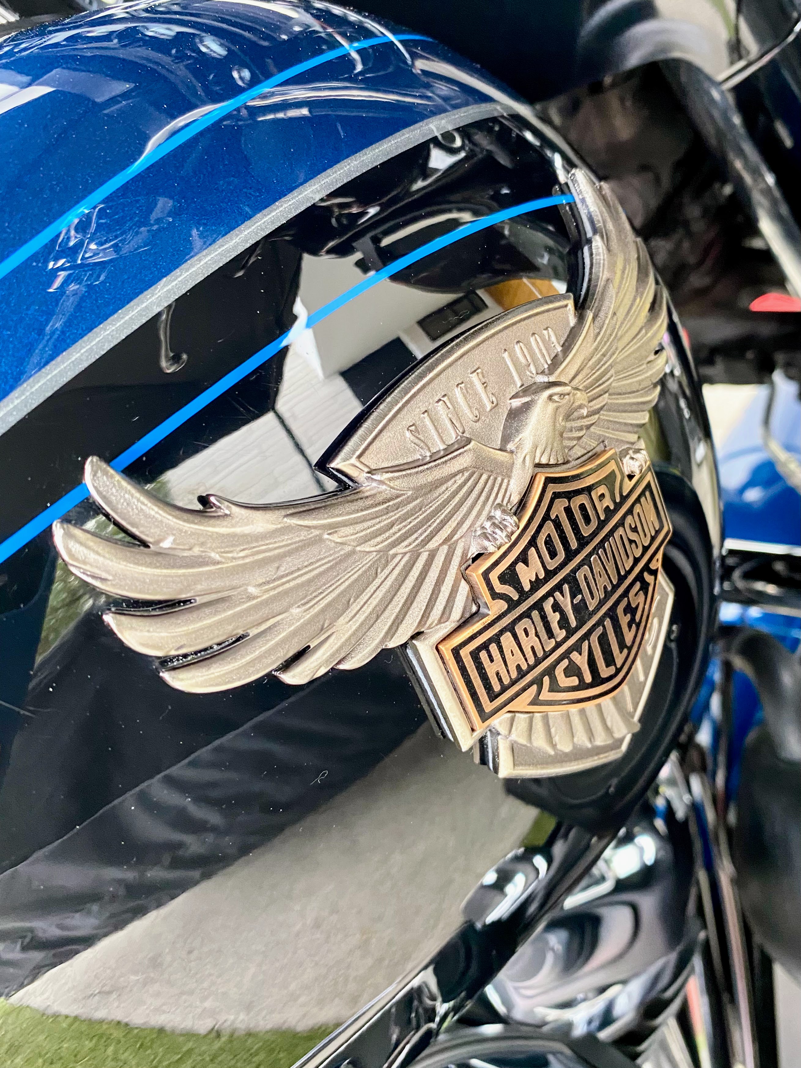 Motocicleta — acabado espejo