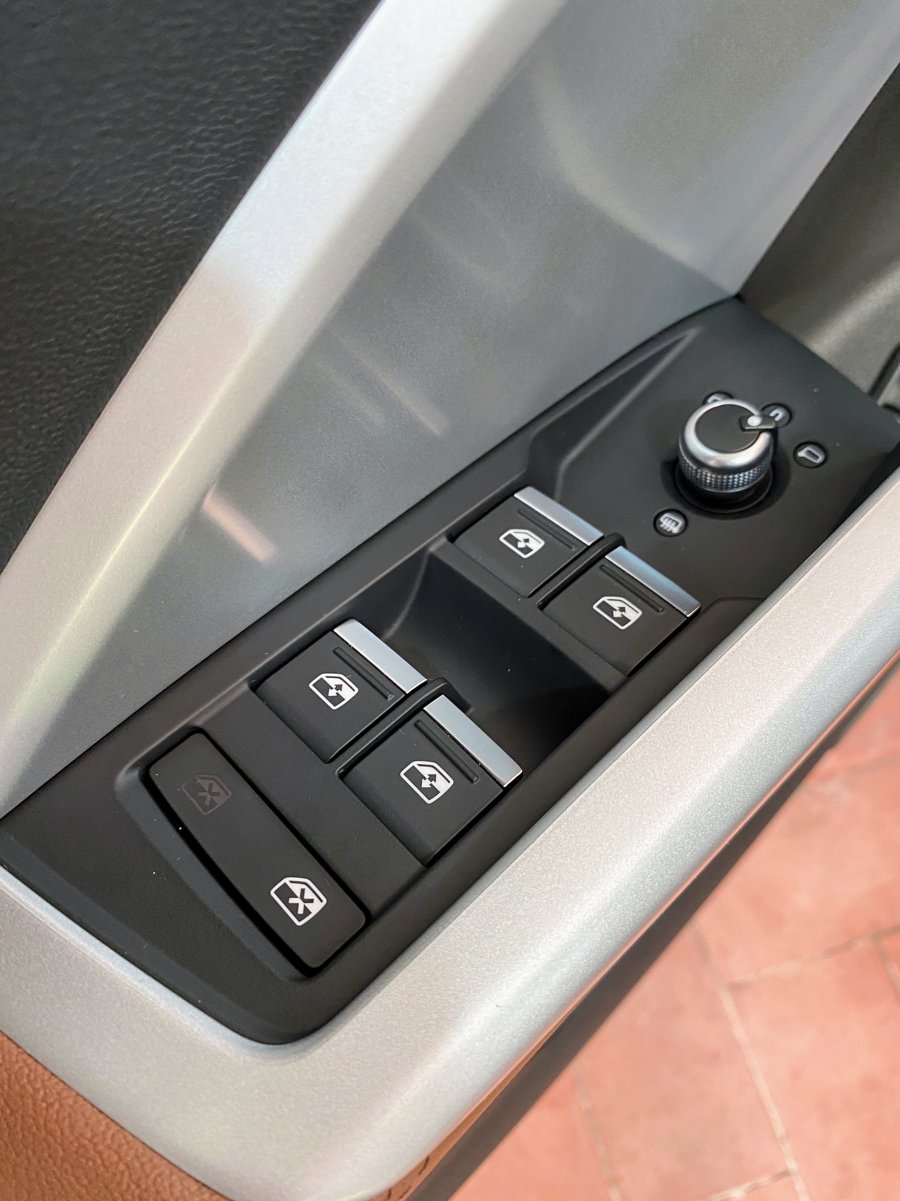 Volante Audi — detalle de superficies de contacto